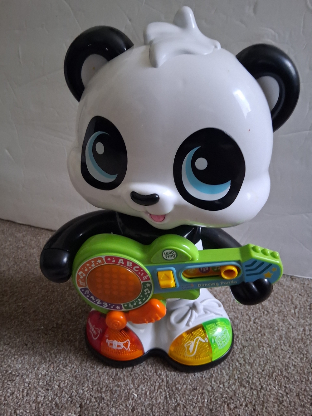 Leap Frog Dancing Panda Learn and Groove Guitar Light up Teaches Learning Skills